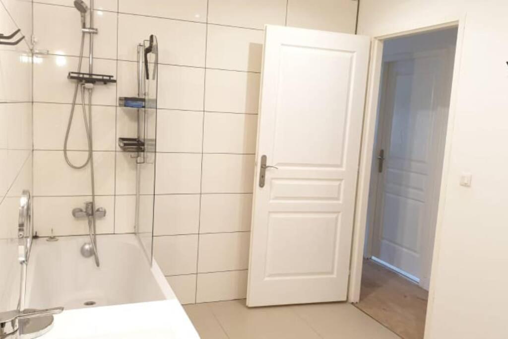 Le Cosy 120M² - 4 Chambres - 8 Personnes Woippy Exteriör bild
